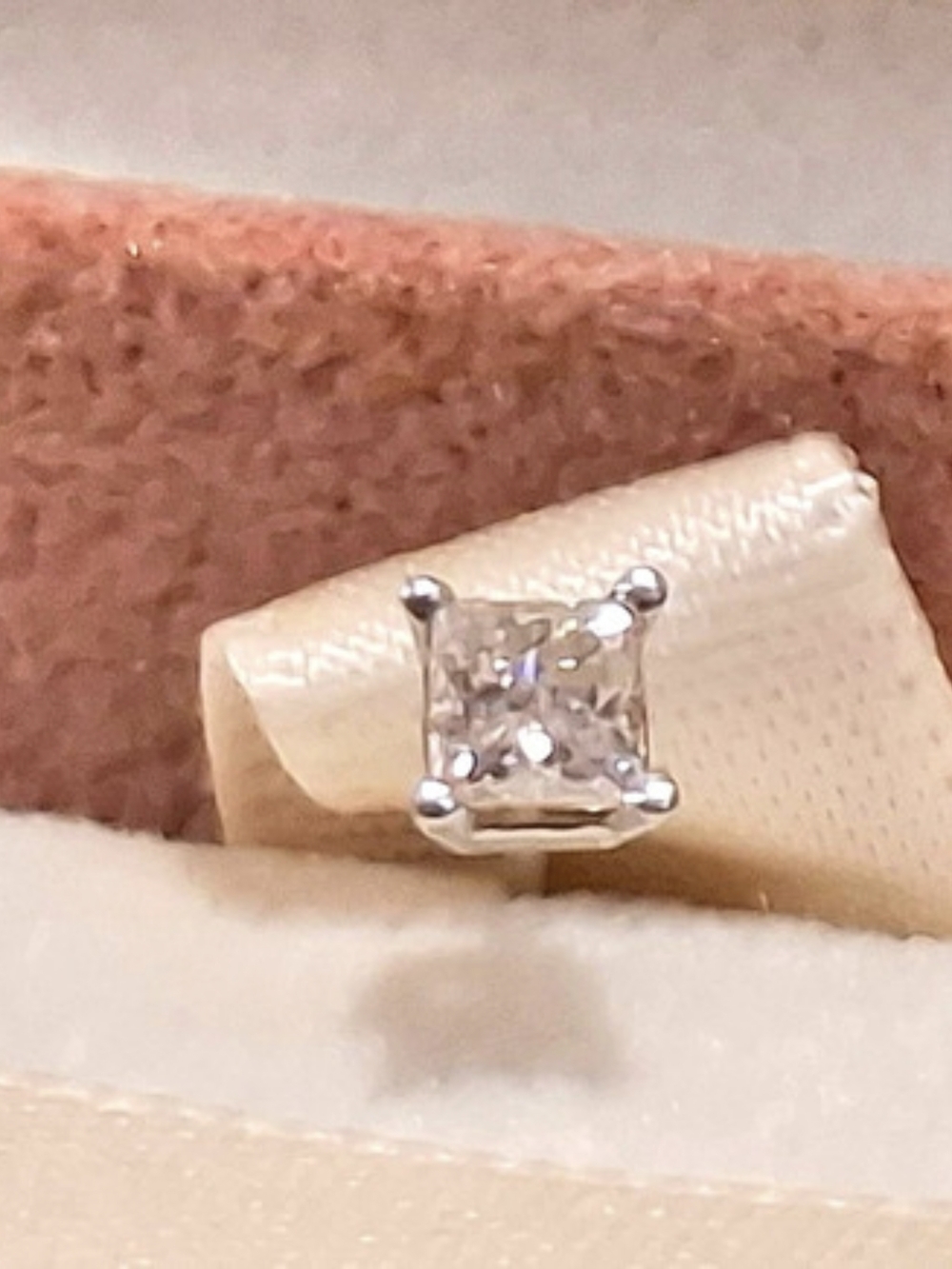 White Gold Square-Cut Solitaire Diamond Earring